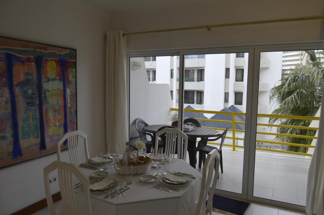 Apartamento Proximo Da Marina Vilamoura C/Piscina E Estacionamento Luaran gambar